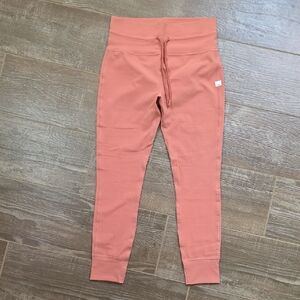 Vuori Daily Leggings, Size Large